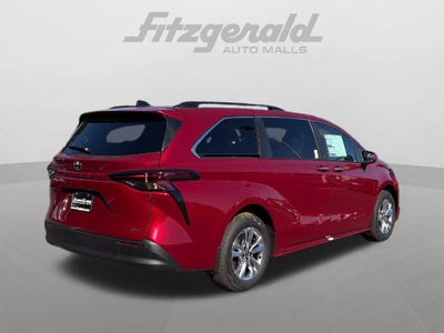 2026 Toyota Sienna XLE 7 Passenger