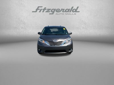 2017 Toyota Sienna XLE 8 Passenger