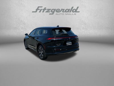 2025 Toyota Crown Signia XLE