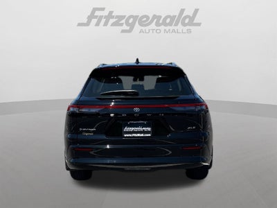 2025 Toyota Crown Signia XLE
