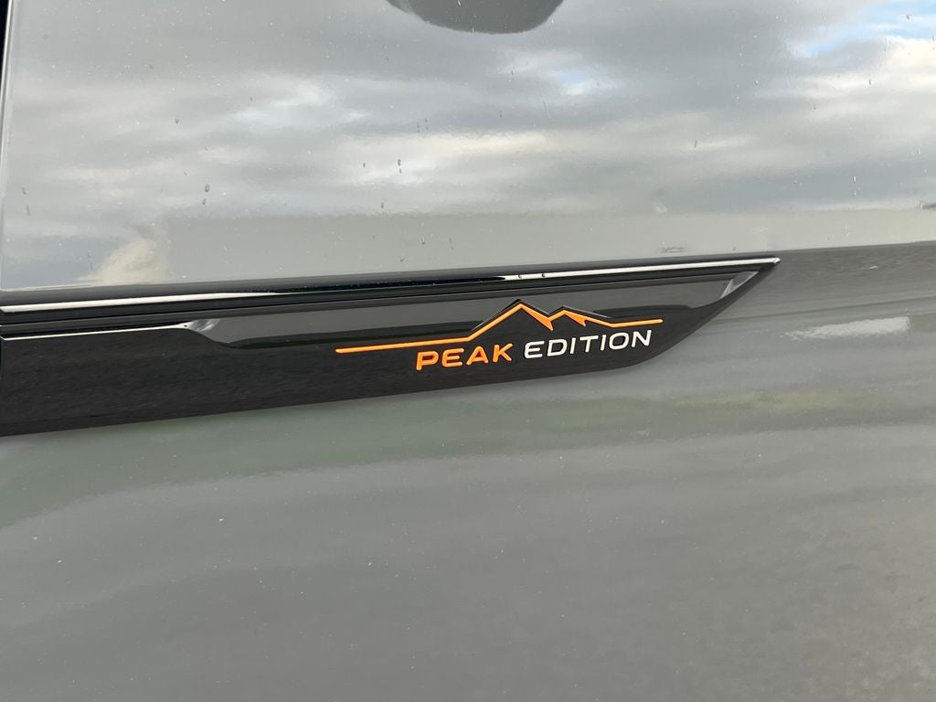 2024 Volkswagen Atlas 2.0T Peak Edition SE w/Technology