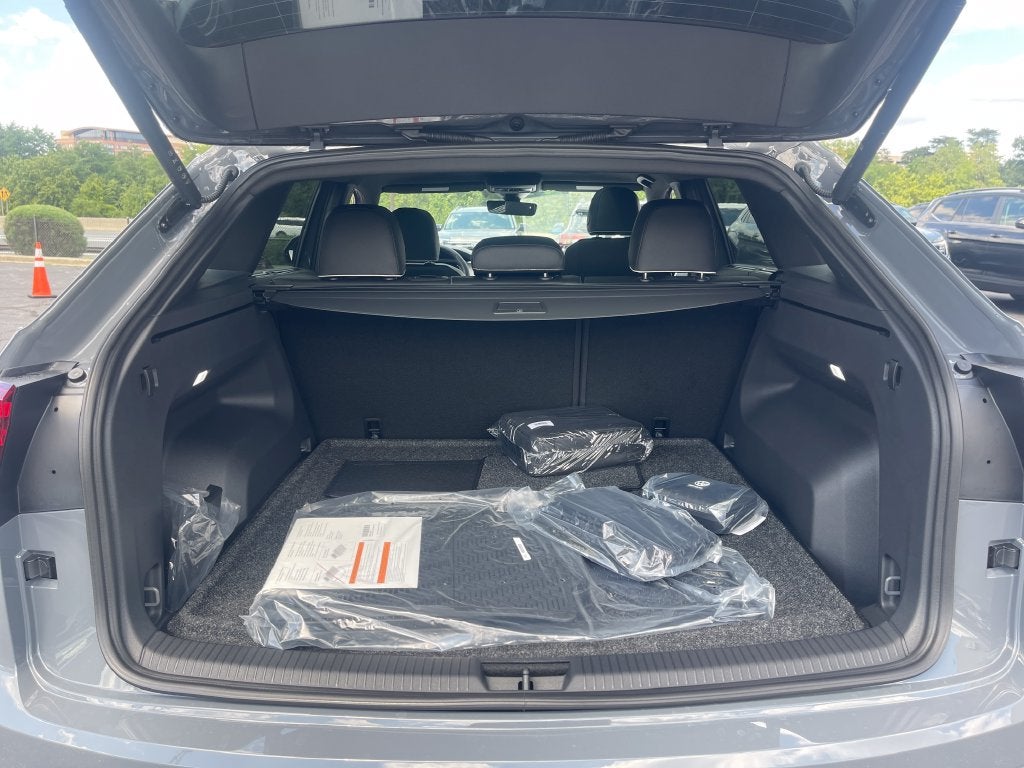 2026 Volkswagen Atlas Cross Sport SEL Premium R-Line