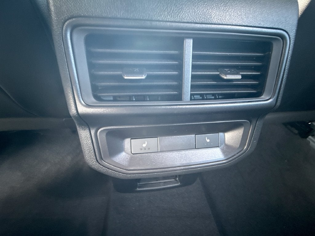 2026 Volkswagen Atlas Cross Sport SEL Premium R-Line