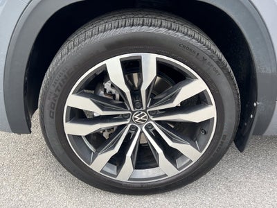 2022 Volkswagen Atlas Cross Sport 3.6L V6 SEL Premium R-Line