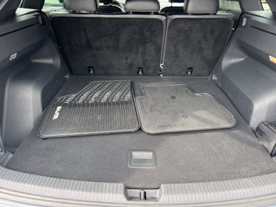 2022 Volkswagen Atlas Cross Sport 3.6L V6 SEL Premium R-Line