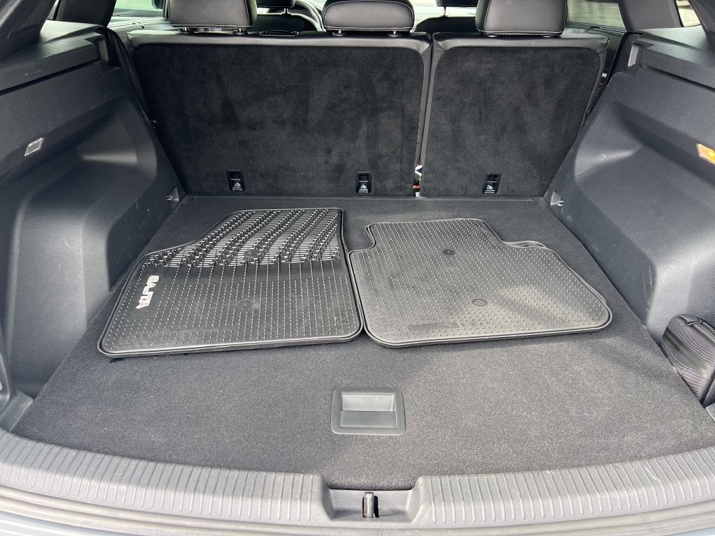 2022 Volkswagen Atlas Cross Sport 3.6L V6 SEL Premium R-Line