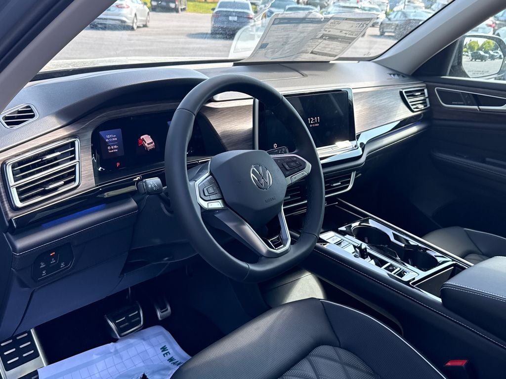 2026 Volkswagen Atlas 2.0T SEL Premium R-Line