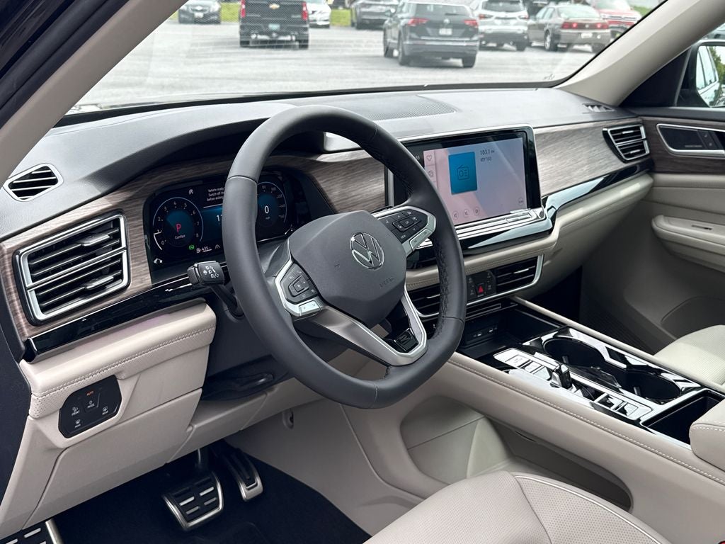 2026 Volkswagen Atlas 2.0T SEL Premium R-Line