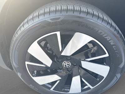 2026 Volkswagen Atlas Cross Sport SE w/Technology