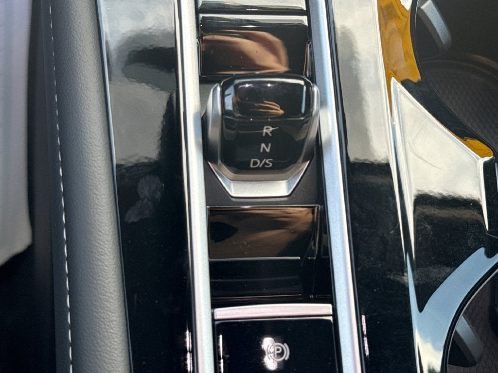 2026 Volkswagen Atlas Cross Sport SE w/Technology