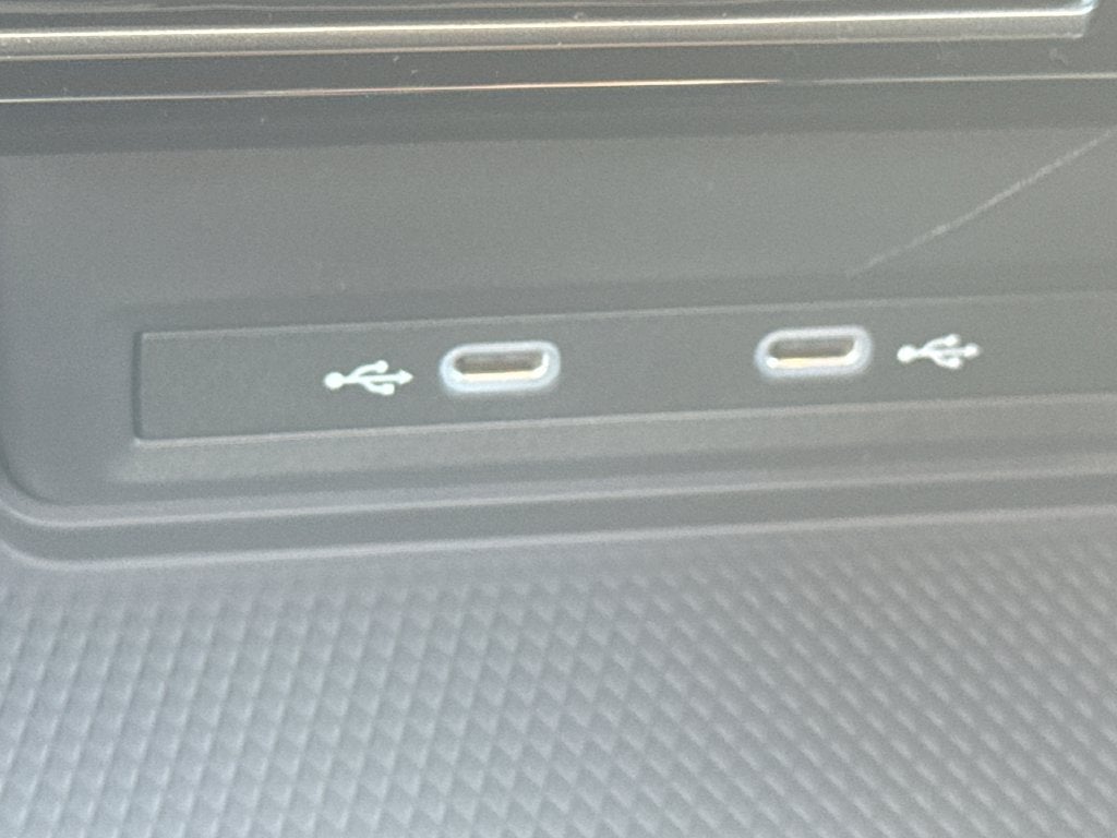 2026 Volkswagen Atlas Cross Sport SE w/Technology