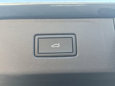 2027 Volkswagen Atlas SE w/Technology