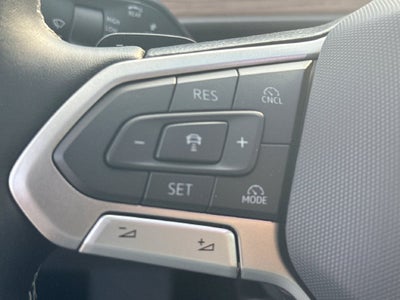 2027 Volkswagen Atlas SE w/Technology
