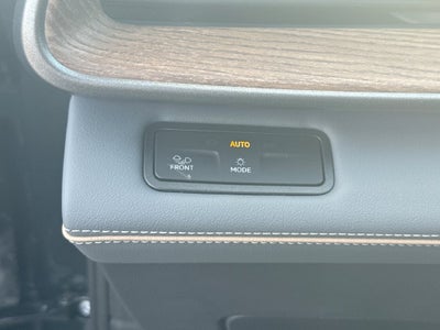 2027 Volkswagen Atlas SE w/Technology