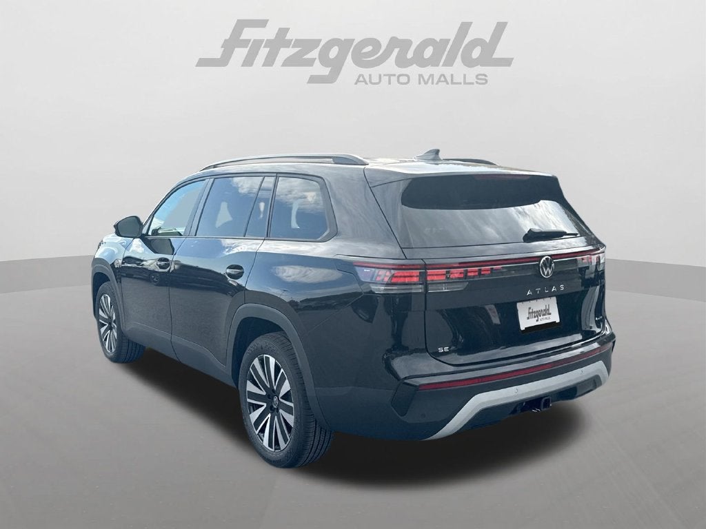 2027 Volkswagen Atlas SE w/Technology