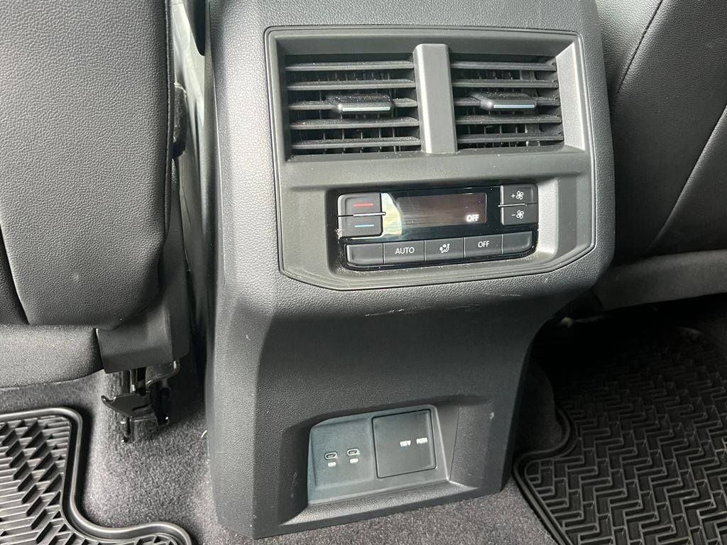 2022 Volkswagen Atlas 2.0T SE w/Technology