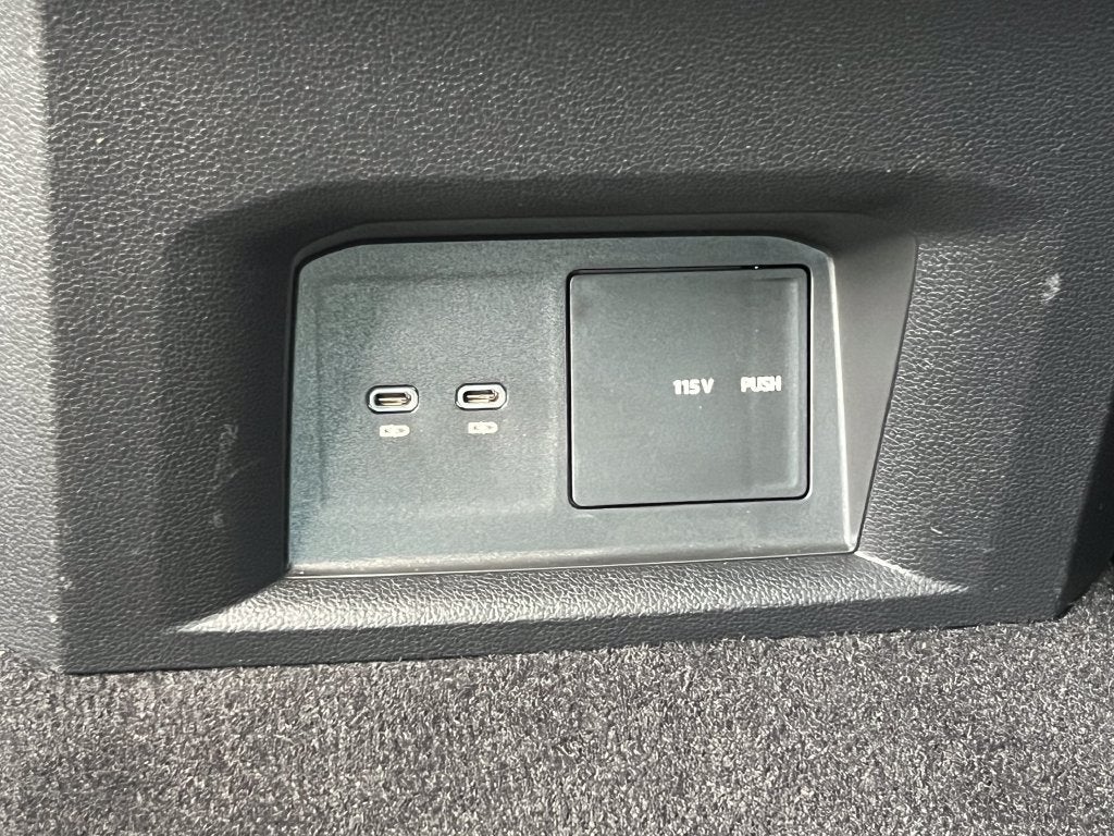 2022 Volkswagen Atlas 2.0T SE w/Technology