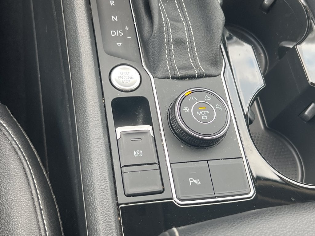 2022 Volkswagen Atlas 2.0T SE w/Technology