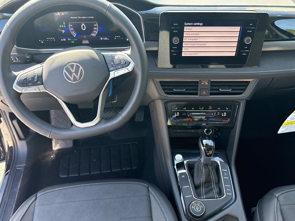 2027 Volkswagen Taos 1.5T SE Black