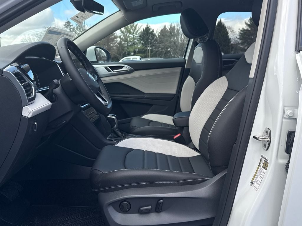 2026 Volkswagen Taos 1.5T SEL