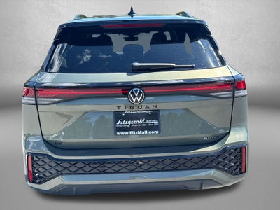 2026 Volkswagen Tiguan 2.0T SE R-Line Black