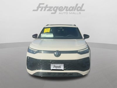 2026 Volkswagen Tiguan SE R-Line Black