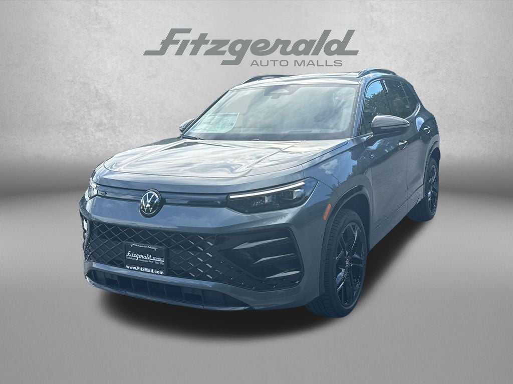 2026 Volkswagen Tiguan 2.0T SE R-Line Black