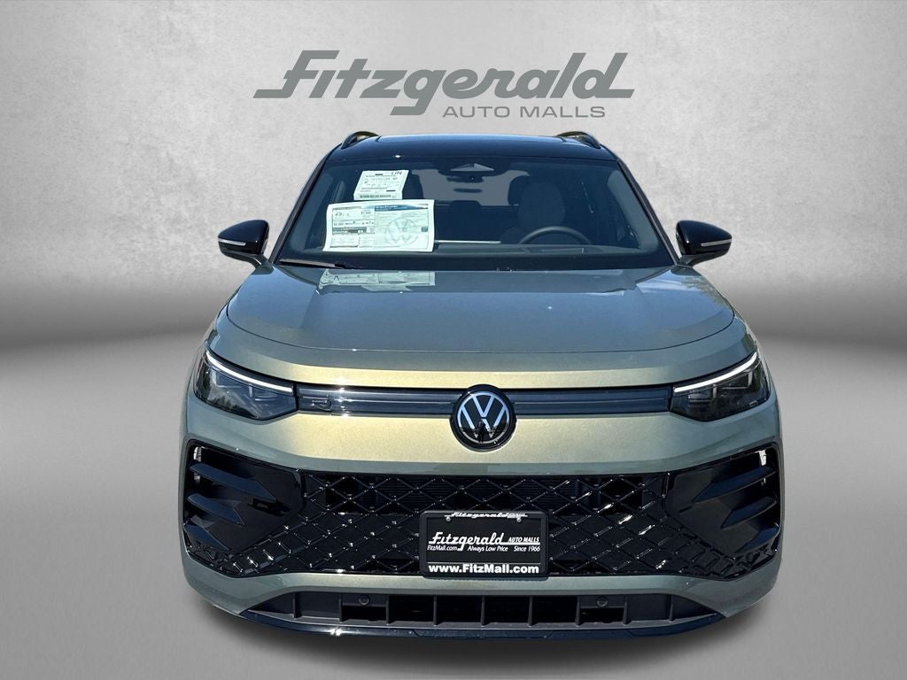 2026 Volkswagen Tiguan 2.0T SE R-Line Black