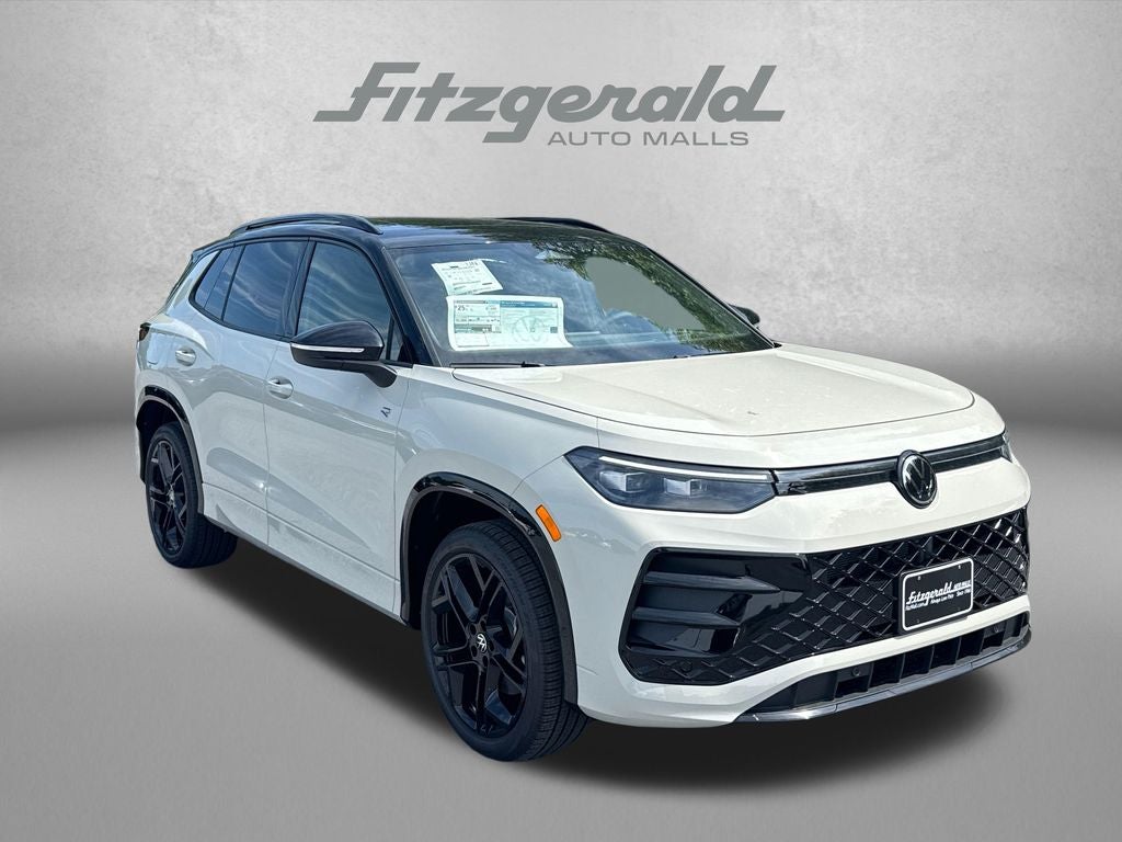 2026 Volkswagen Tiguan 2.0T SE R-Line Black