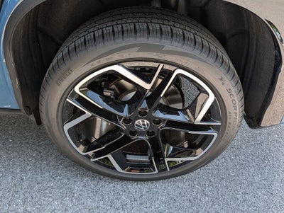 2026 Volkswagen Tiguan 2.0T SEL R-Line Turbo