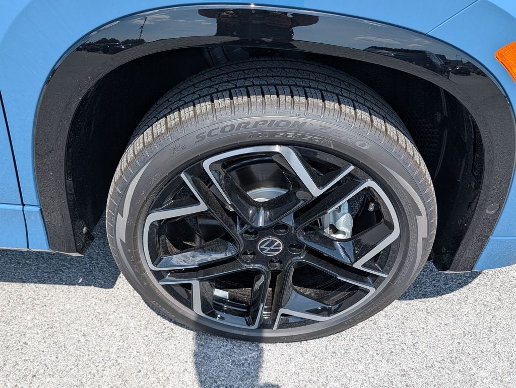 2026 Volkswagen Tiguan 2.0T SEL R-Line Turbo