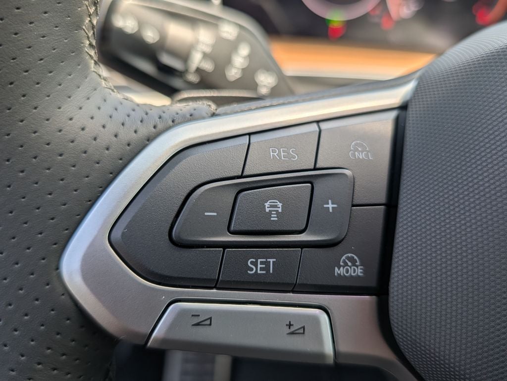 2026 Volkswagen Tiguan 2.0T SEL R-Line Turbo