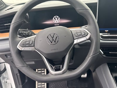 2026 Volkswagen Tiguan SEL R-Line Turbo