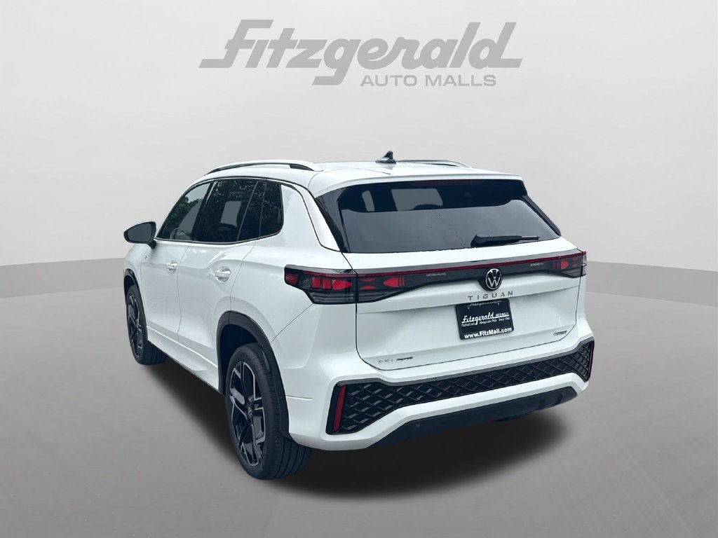 2026 Volkswagen Tiguan SEL R-Line Turbo