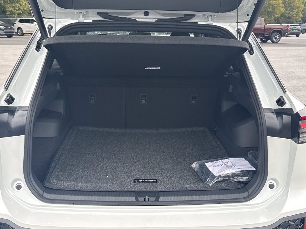 2026 Volkswagen Tiguan SEL R-Line Turbo