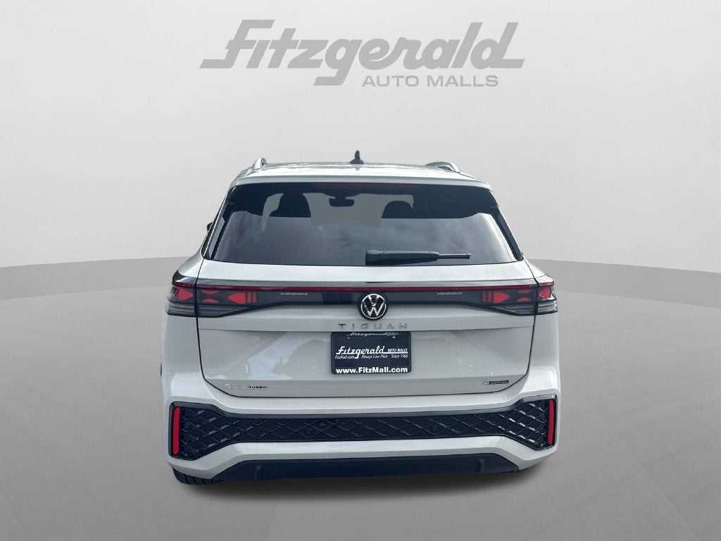 2026 Volkswagen Tiguan SEL R-Line Turbo
