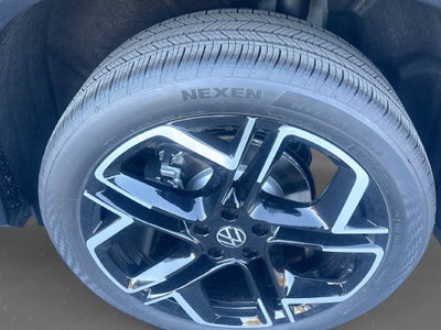 2026 Volkswagen Tiguan SEL R-Line Turbo