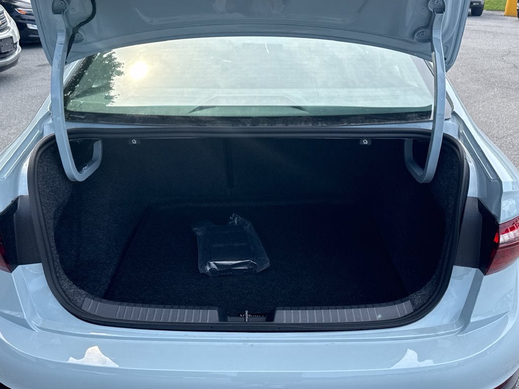 2027 Volkswagen Jetta 1.5T SE