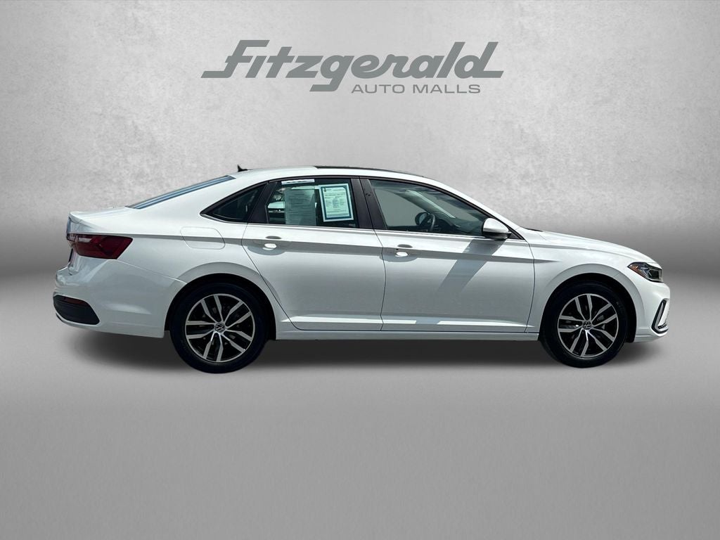 2025 Volkswagen Jetta 1.5T SE