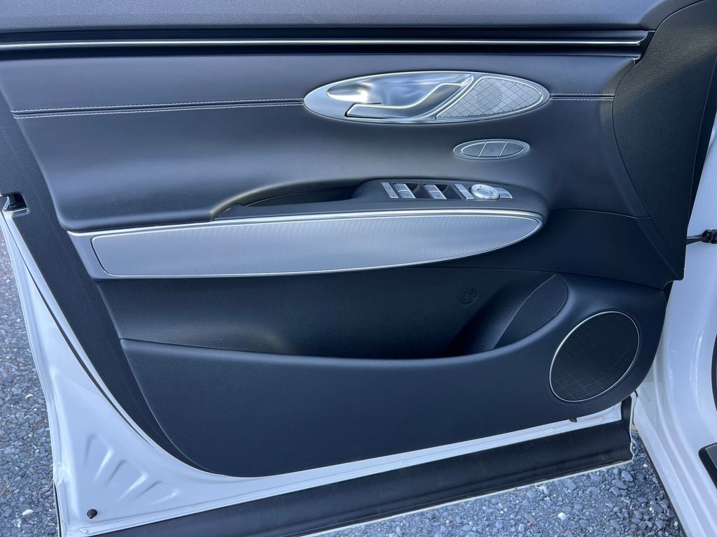 2023 Genesis GV70 2.5T