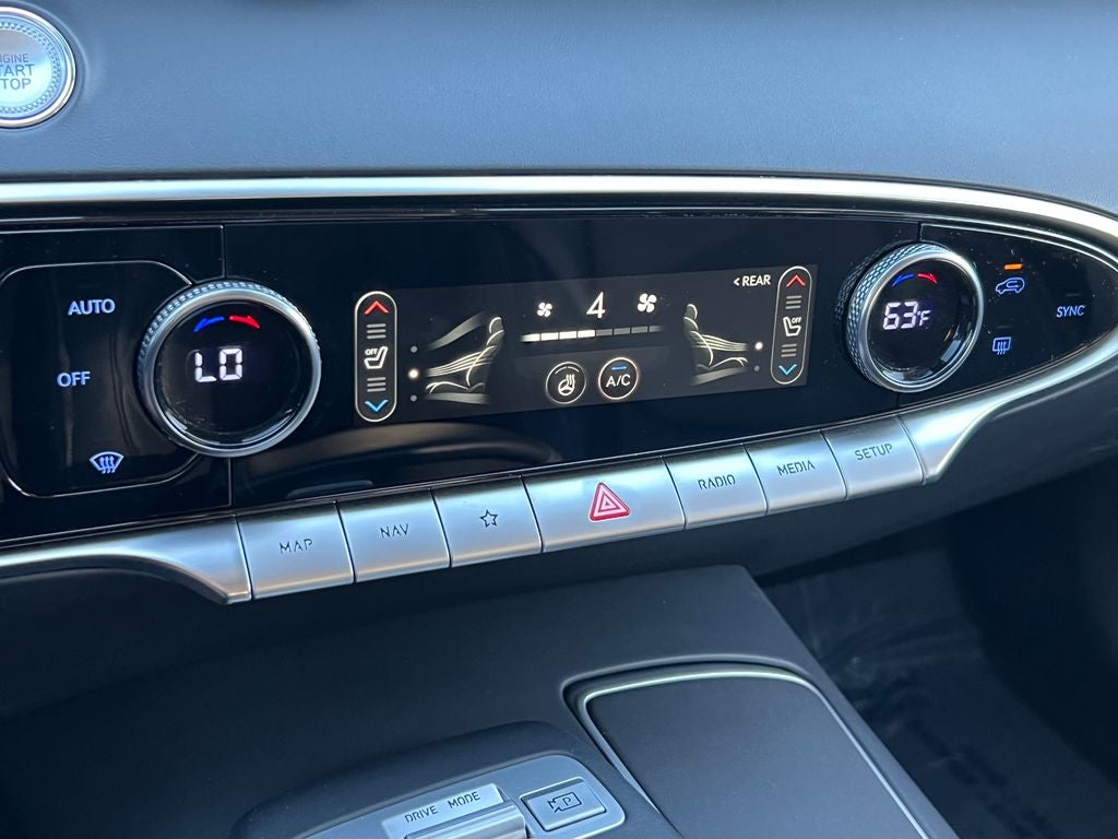 2023 Genesis GV70 2.5T