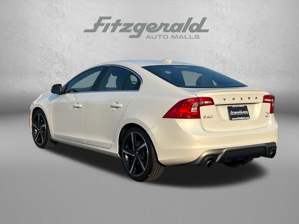 2016 Volvo S60 T6 Drive-E R-Design