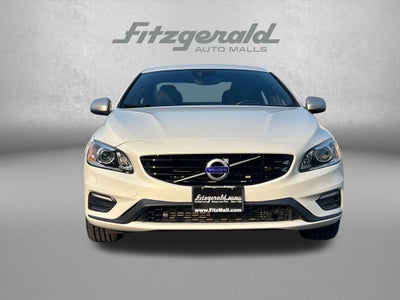 2016 Volvo S60 T6 Drive-E R-Design
