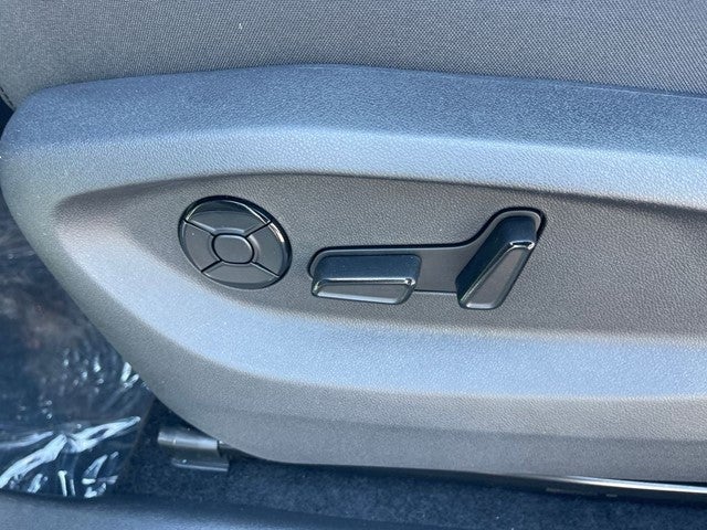2026 Volkswagen Tiguan SE R-Line AWD