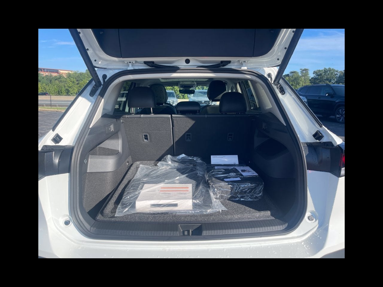 2026 Volkswagen Tiguan SE FWD