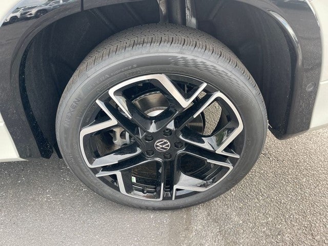 2026 Volkswagen Tiguan SEL R-Line Turbo 4MOTION