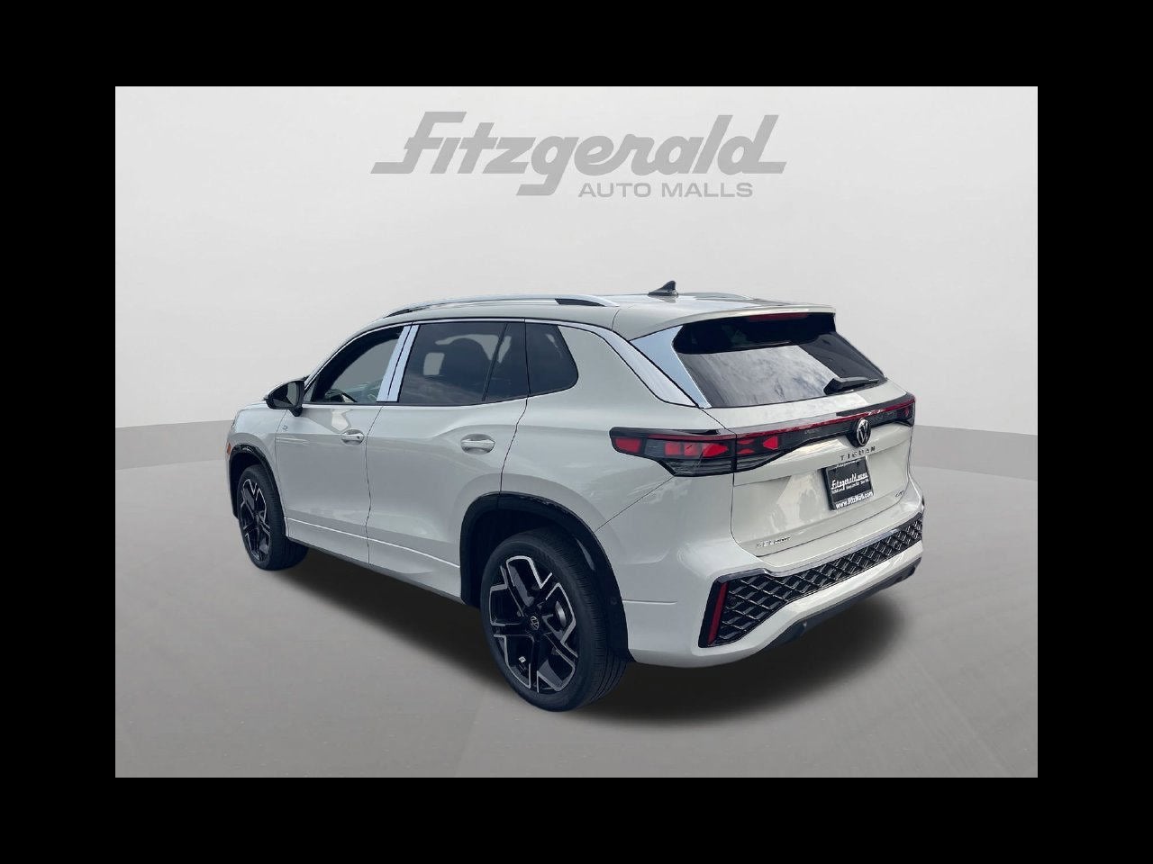 2026 Volkswagen Tiguan SEL R-Line Turbo 4MOTION