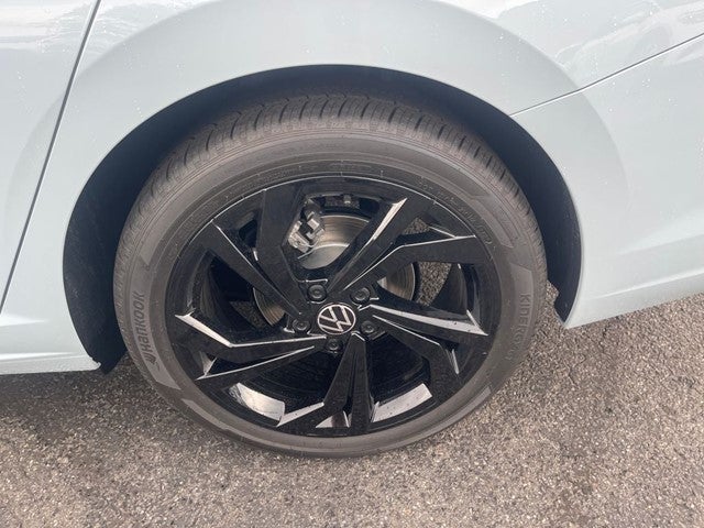 2027 Volkswagen Jetta SE FWD
