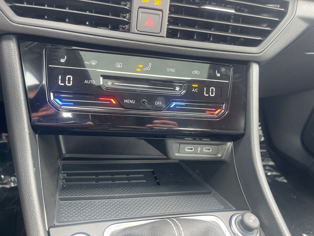 2027 Volkswagen Jetta SE FWD