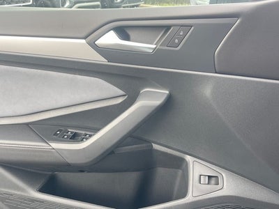 2027 Volkswagen Jetta SE FWD
